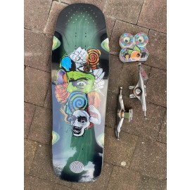 MADNESS Fit Blunt R7 10,0" Skateboard shaped Complete green 